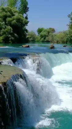 Soothing Waterfall live wallpaper download
