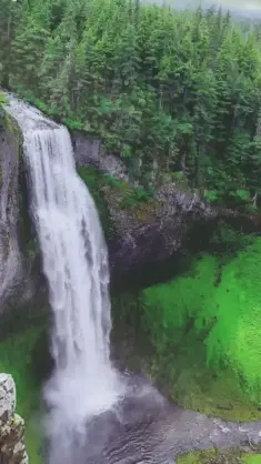 Soothing Ambience With Breathtaking Waterfall live wallpaper download