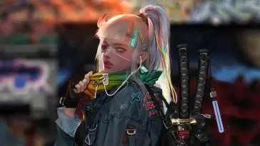Girl With Eye Patch live wallpaper download