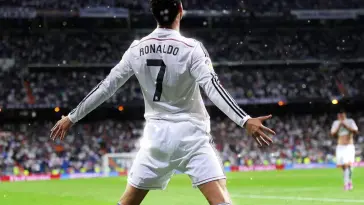 Cristiano Ronaldo Pose live wallpaper download