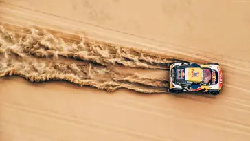 RALLY CAR in Desert (Motorsports) live wallpaper download