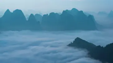 Mountains in Clouds live wallpaper download