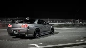 Silver Skyline Under the Rain live wallpaper download