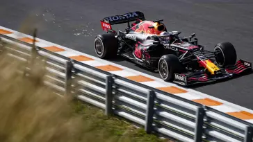 Red Bull Racing Car live wallpaper download